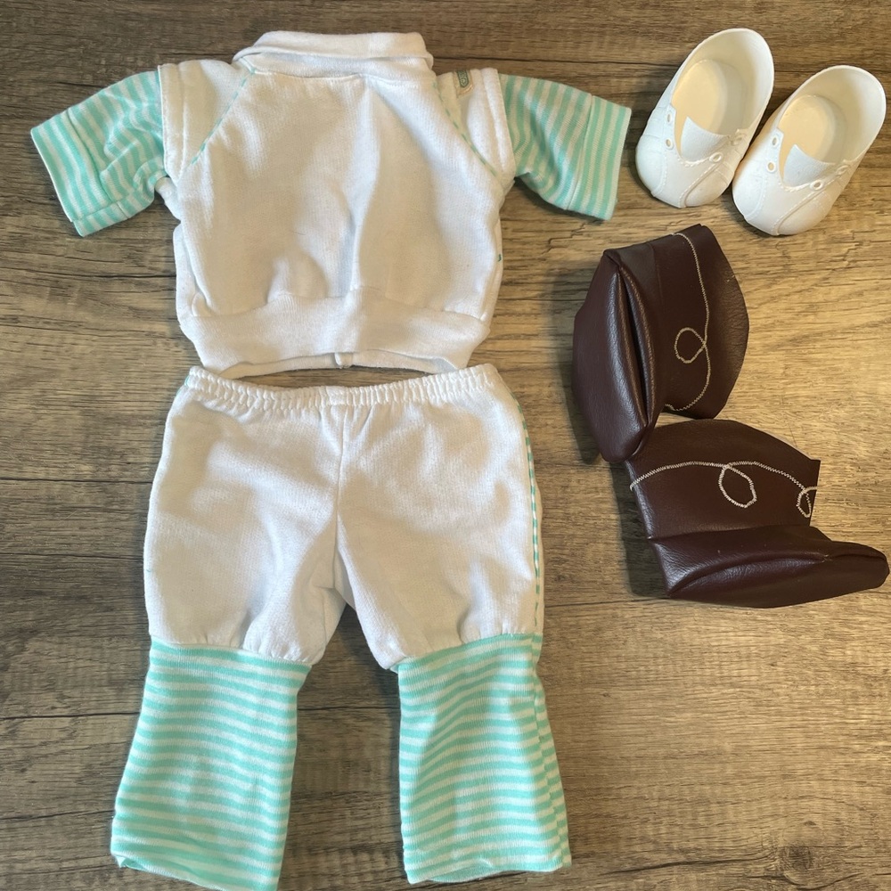Vintage Cabbage Patch Kids clothes outfits and shoes